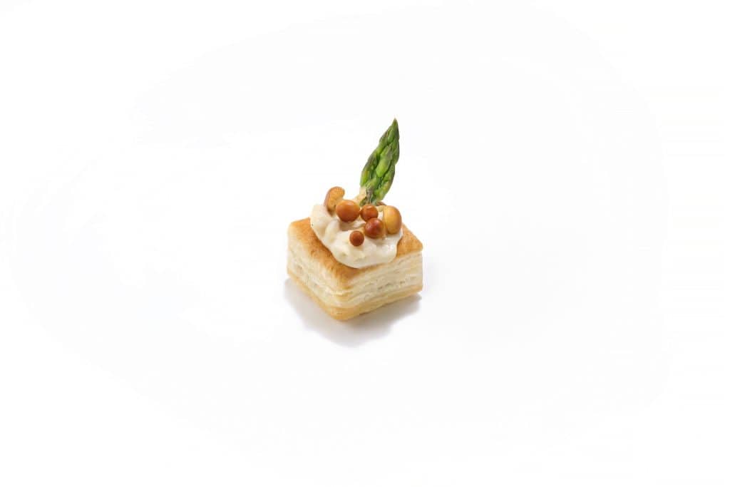 96 Puff Pastry Mini Square Neutral 3.2cm