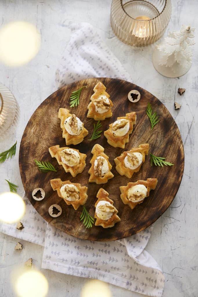320 Puff Pastry Mini Christmas Tree Shells Neutral 6cm