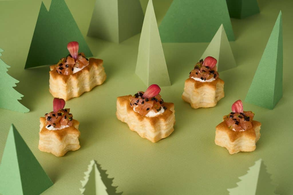 96 Mini Puff Pastry Shells Star 2.9cm