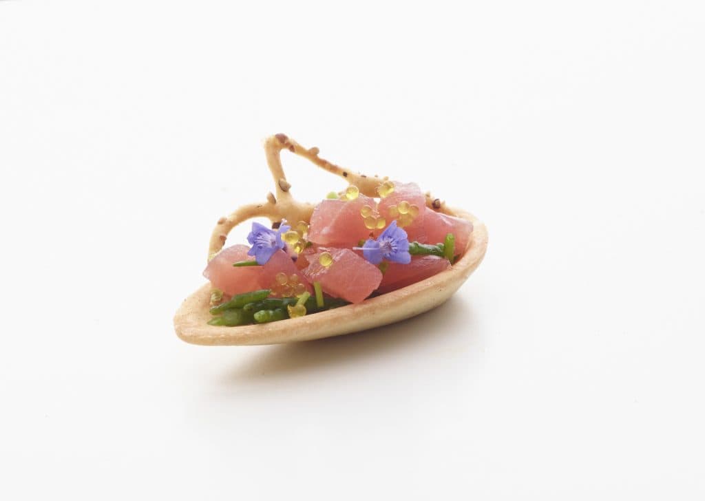 84 Waffle Baked Shortcrust Mussel Shells 6.7cm