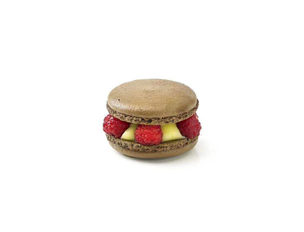 64 Chocolate Macaron Shells Ø6.9cm
