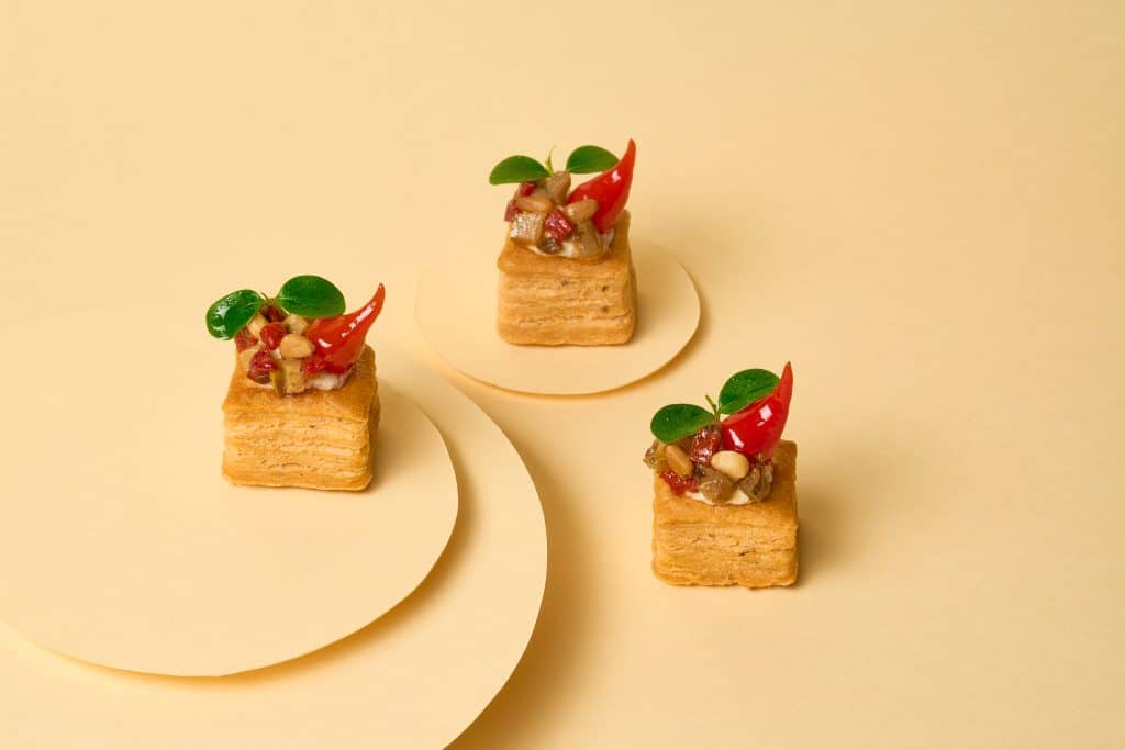 480 Puff Pastry Mini Square Tomato &amp; Provencal Herbs 3.2cm